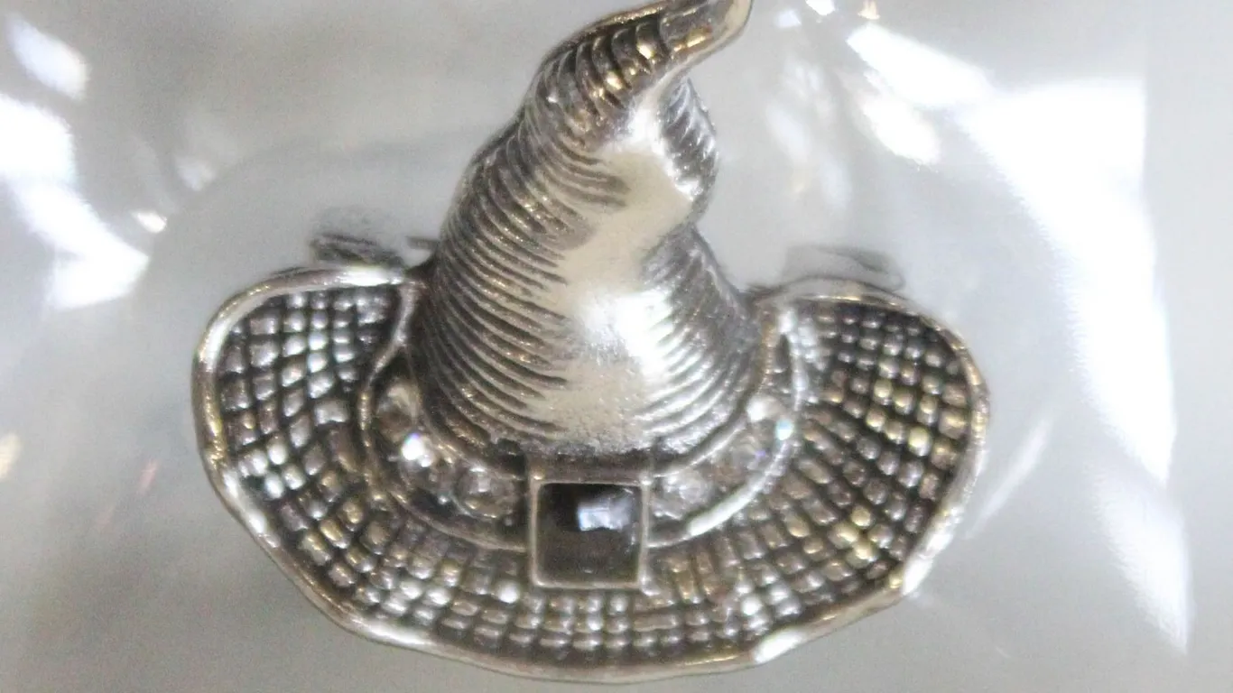 NEW SLIVER TONE WITCH HAT WITH ETCHING