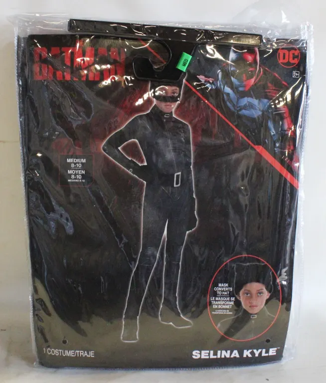 BATMAN SELINA KYLE CATWOMAN CHILD