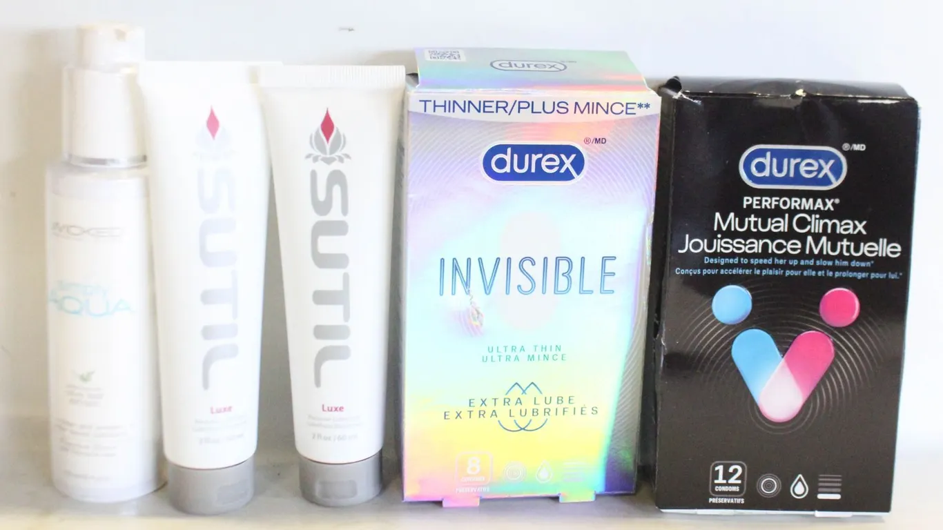 MENS PERSONAL CARE KIT ESSENTIALS
