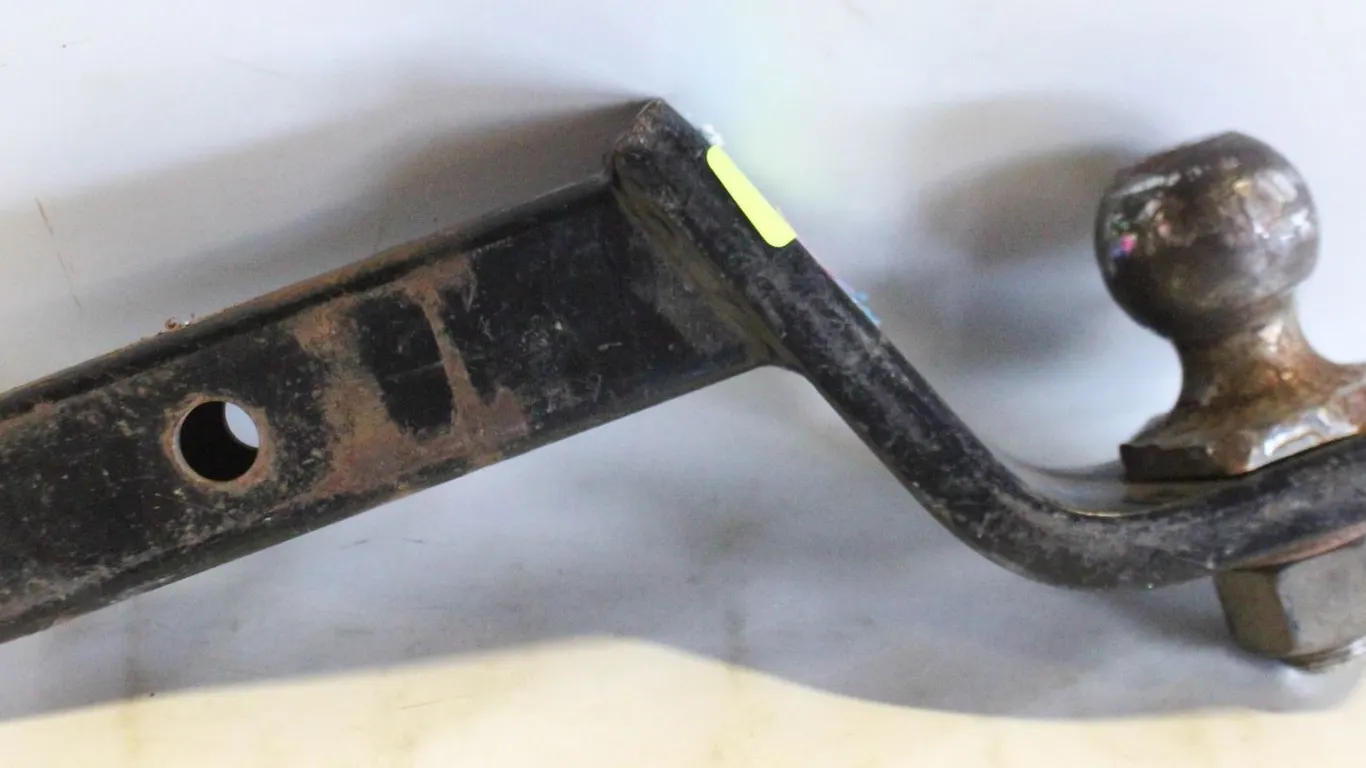 POWER FIST CLASS 3 4" X 2" BALL MOUNT