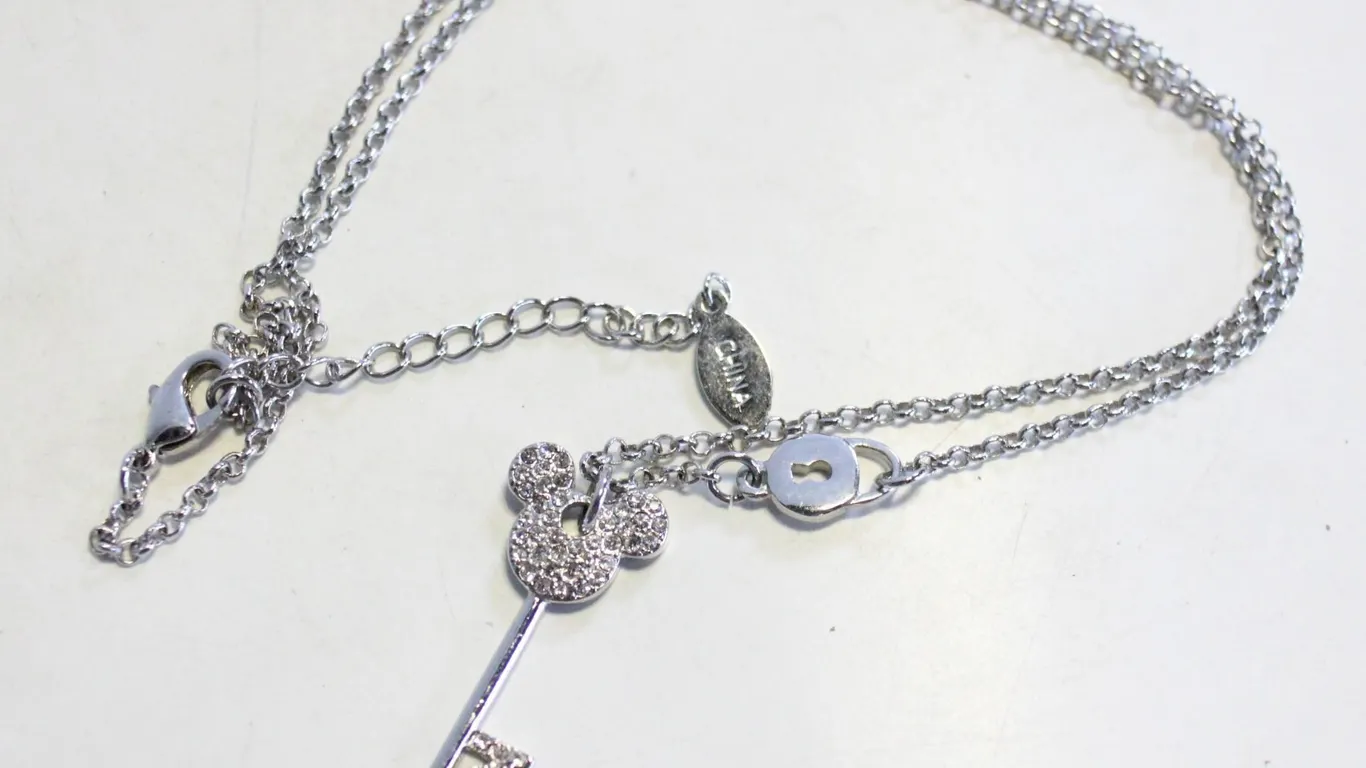 DISNEY MICKEY MOUSE 18" CRYSTAL KEY &