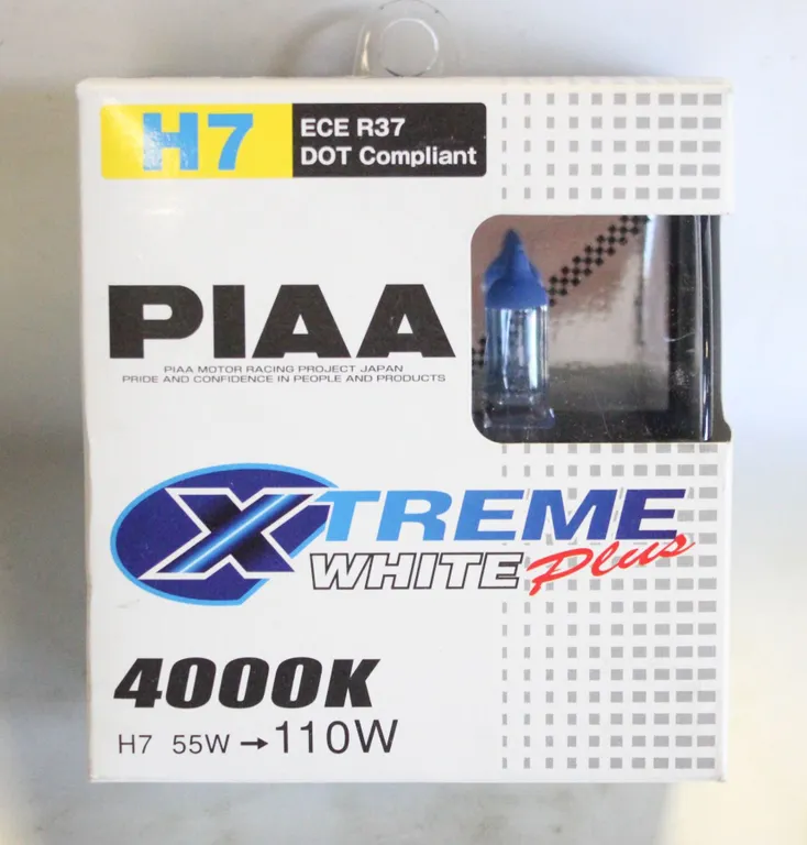 NEVERV USED PIAA H7 EXTREME WHITE BULBS