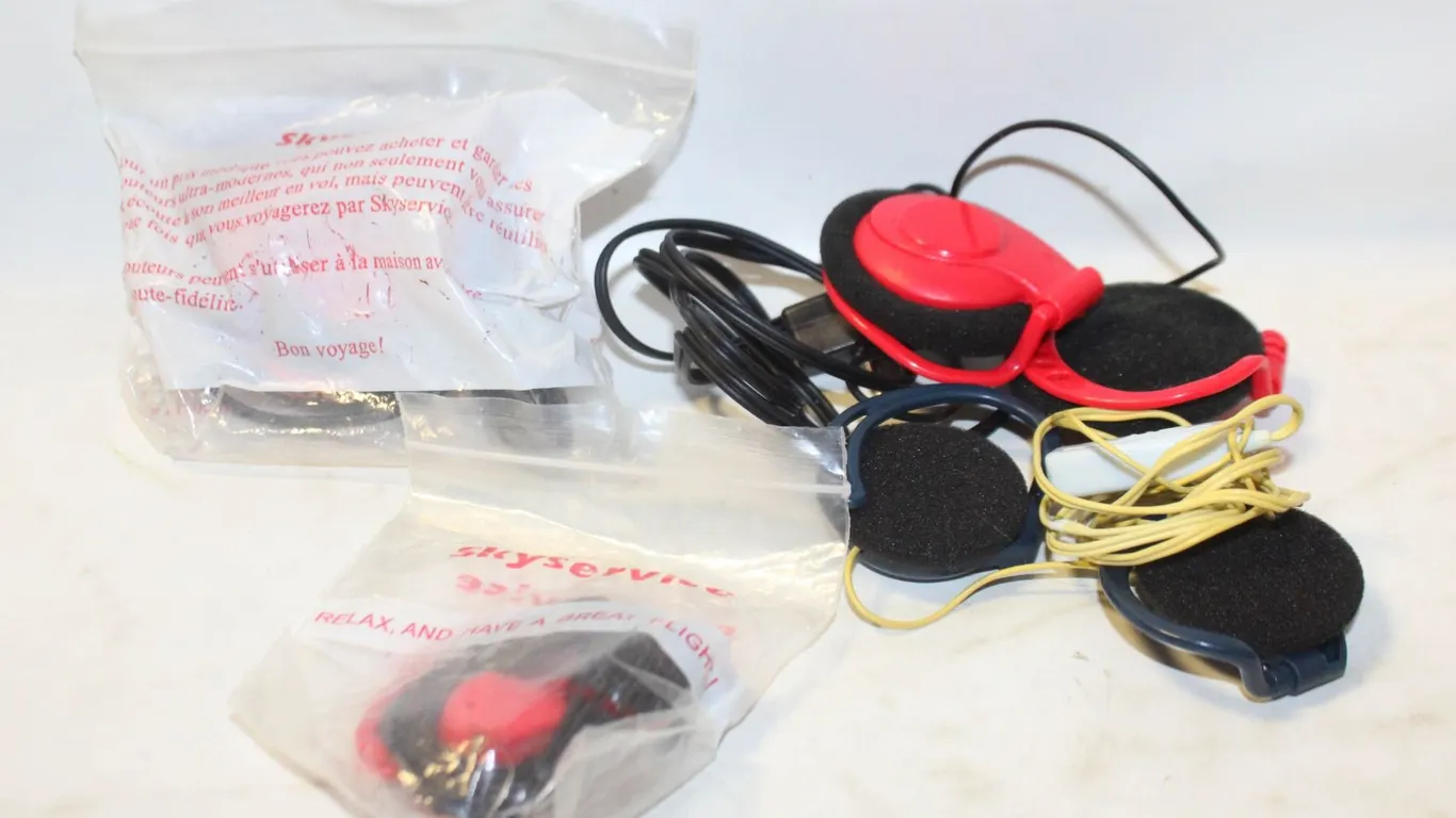 4 PAIR AIRLINE HEADPHONES