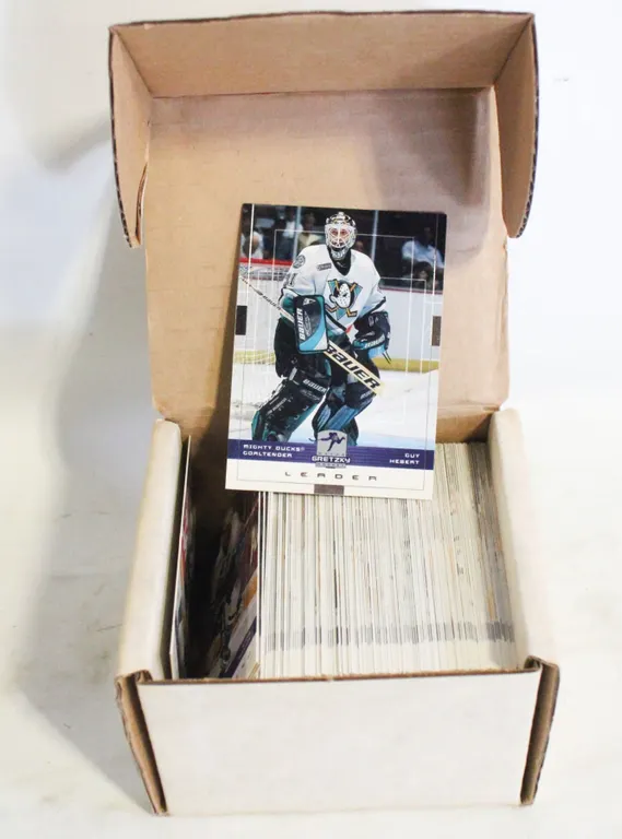 1999 - 2000 UPPER DECK WAYNE GRETZKY LEADER CARDS