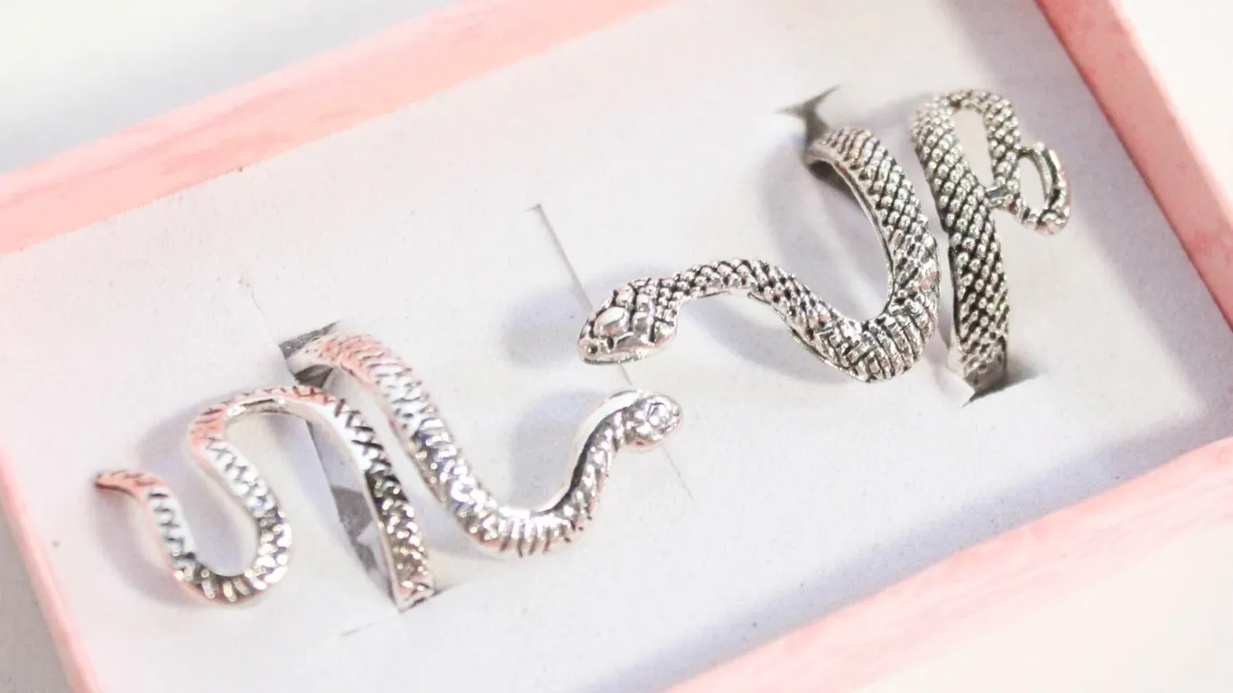 NEW 2PCS/SET RING SET SZ8 AND 7