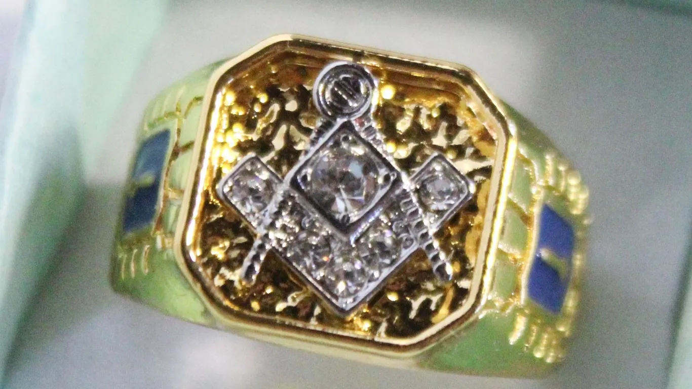 NEW FREEMASON RING SIZE 12