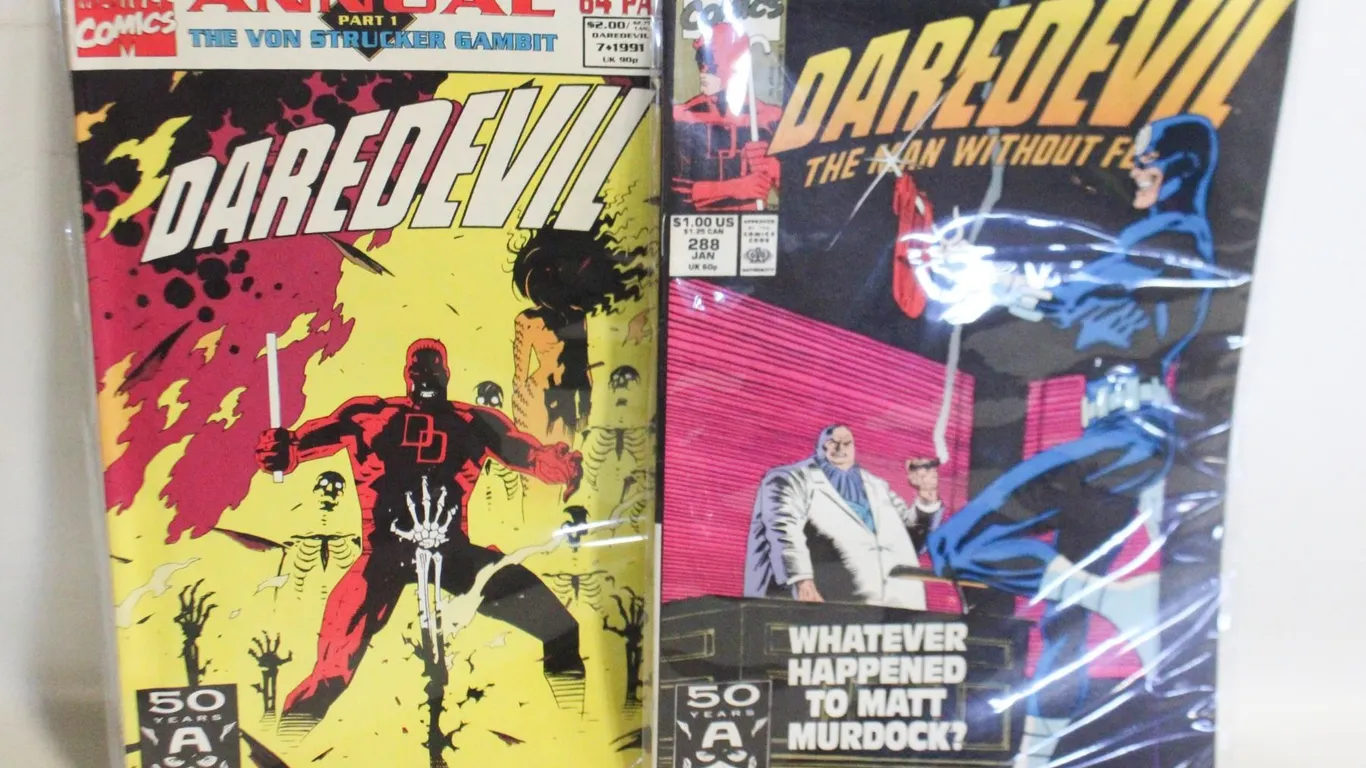 VINTAGE MARVEL DAREDEVIL COMICS 288 & 7 ANNUAL