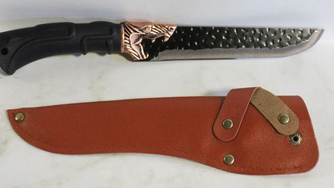NEW HUNTING KNIFE