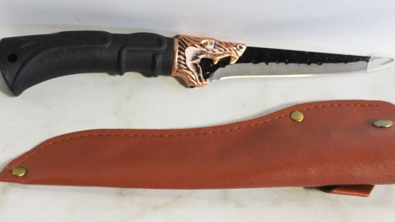 NEW SKINNING KNIFENEW SKINNING KNIFE