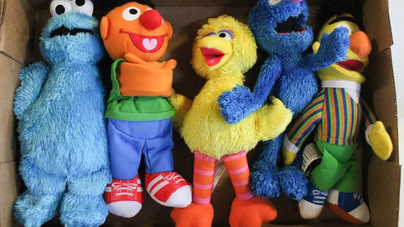 FLAT OF SESAME STREET STUFFIE COLLECTION