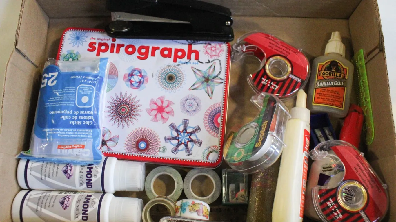 FLAT OF CRAFT SUPPLIES ETC