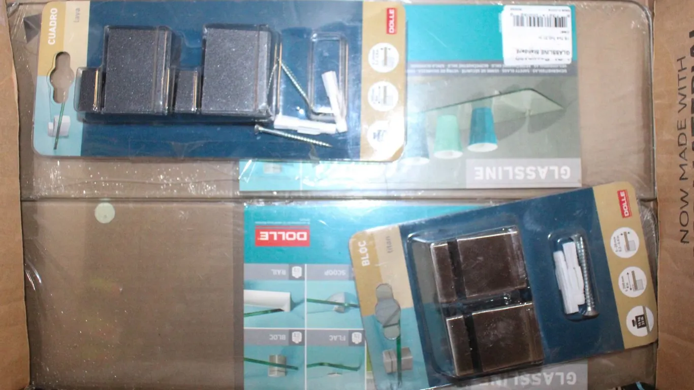 2 SETS OF NEW DOLLE GLASSLINE SHELF & BRACKET