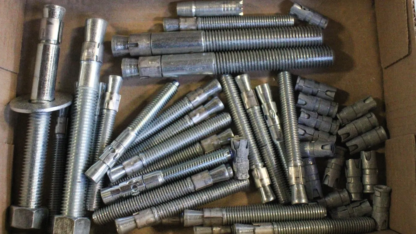 FLAT OF CONCRETE BOLTS AND HARDWARE