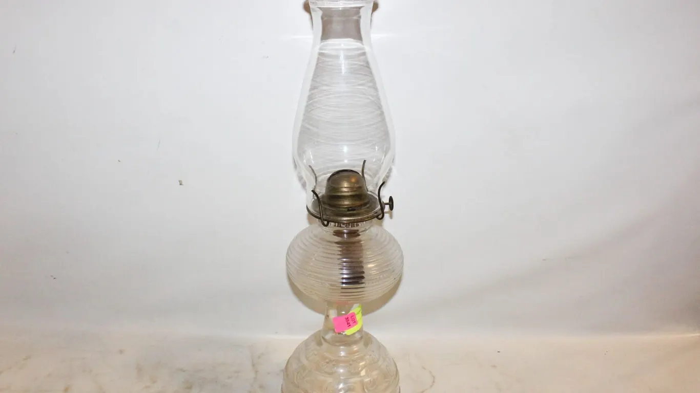 VINTAGE 17" GLASS OIL LANTERN