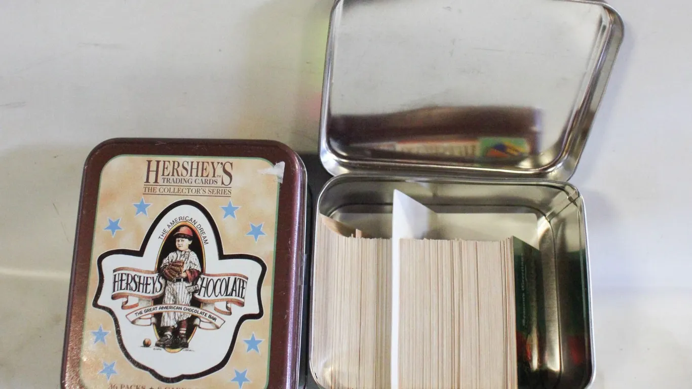 2 TINS OF ESTATE HERSHEYS COLLECTABLE