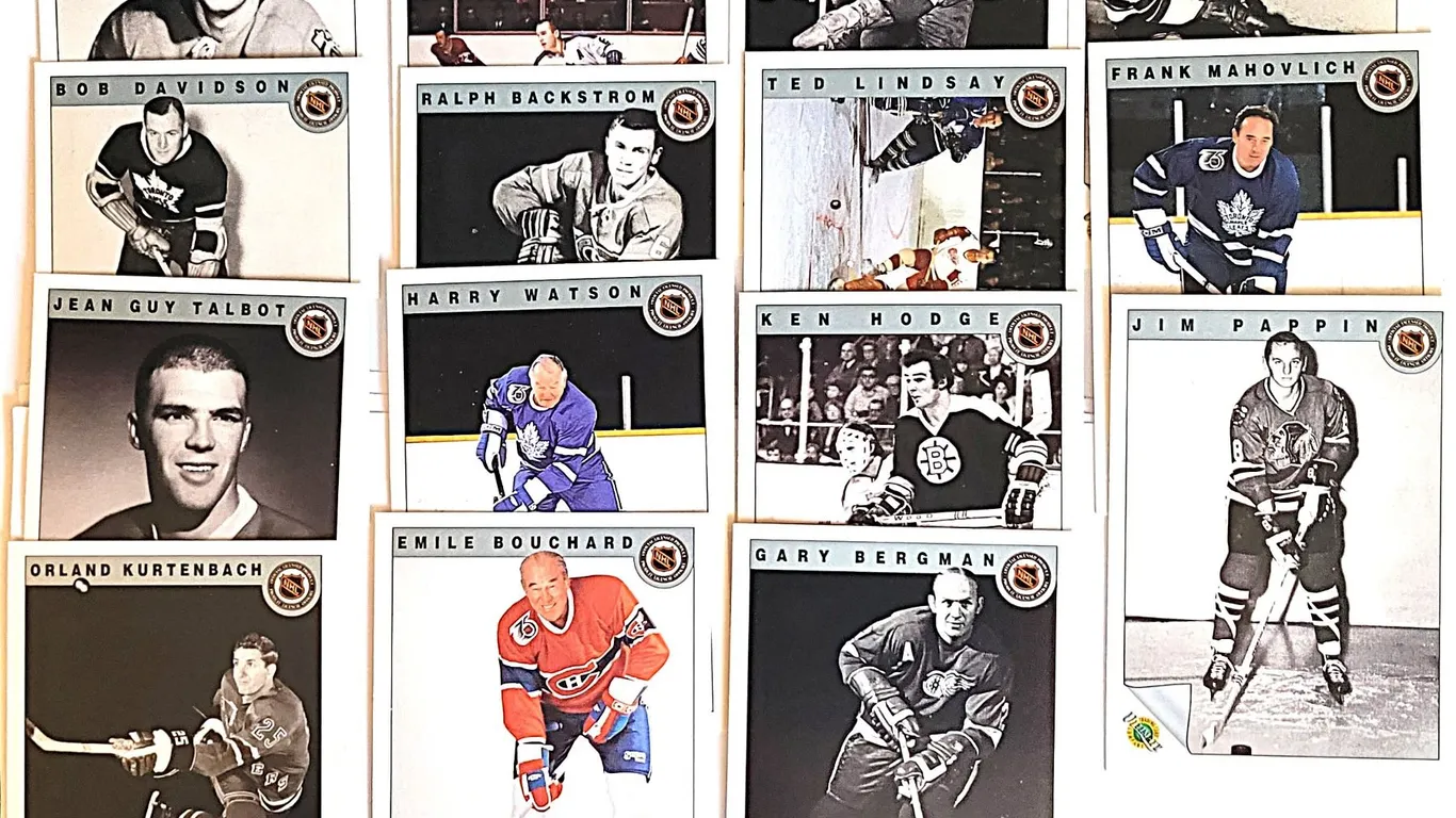 21) LOT OF 15 VINTAGE NHL TRADING