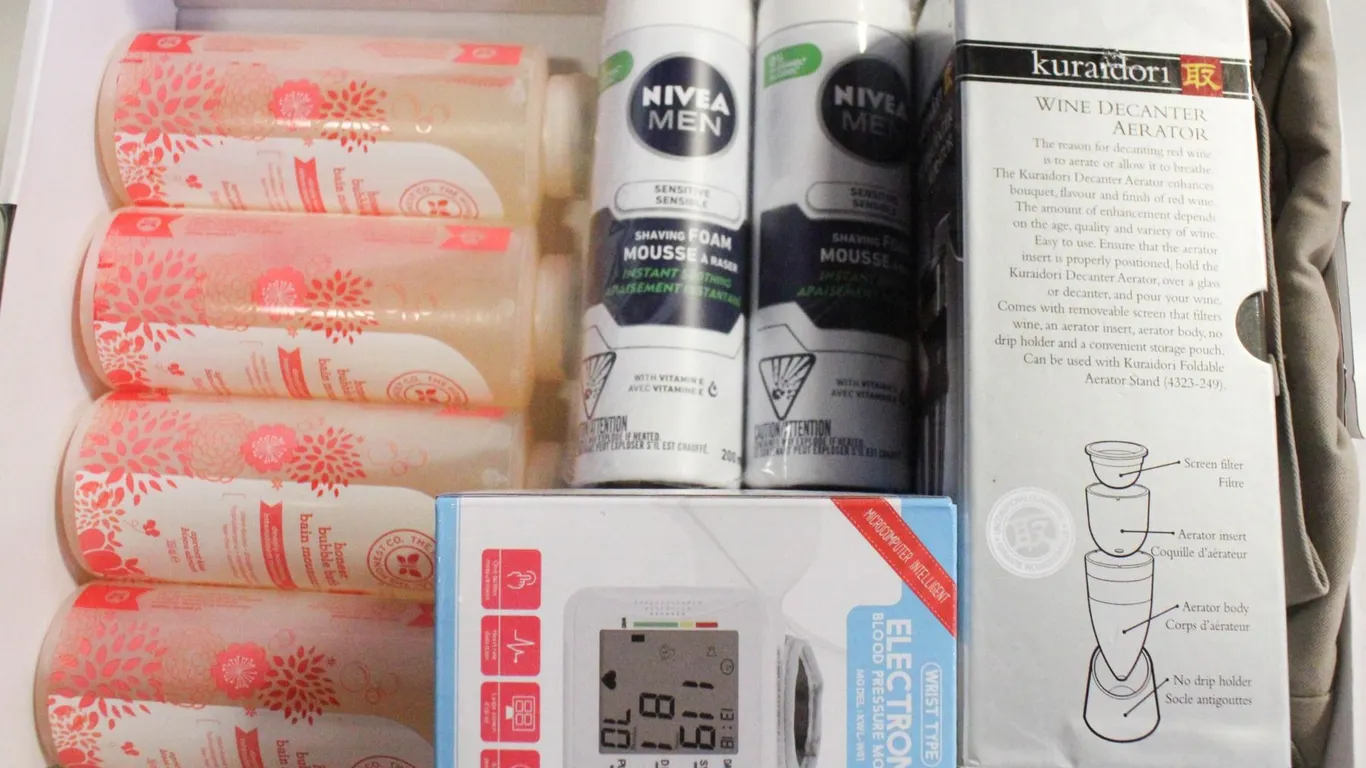 FLAT WITH THE HONEST CO BUBBLE BATH APRICOT KISS