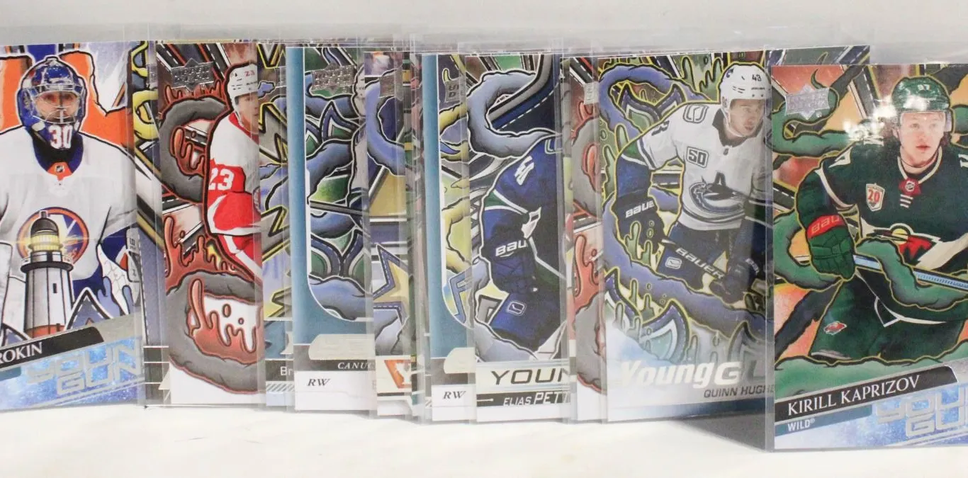 15 YOUNG GUNS RENEWED NHL CARDS