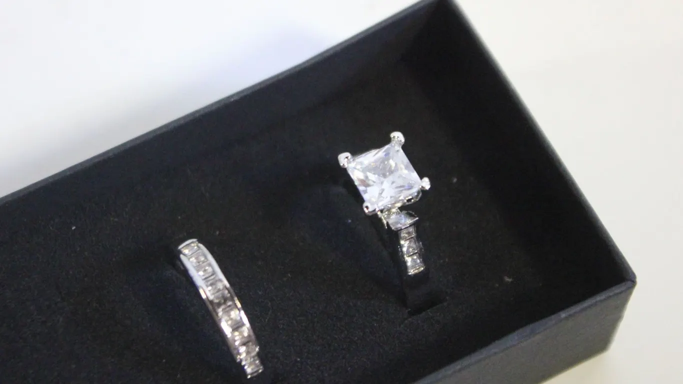 NEW 2PCS/SET RING SET SZ8