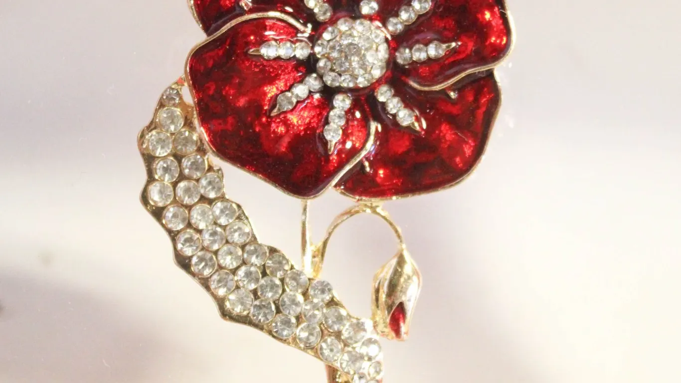 NEW LARGE POPPY BROOCH ENAMEL & CLEAR