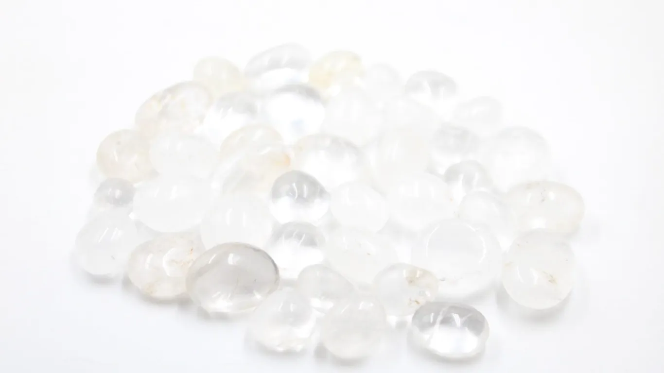 #166-NATURAL CLEAR QUARTZ TUMBLE 750CT