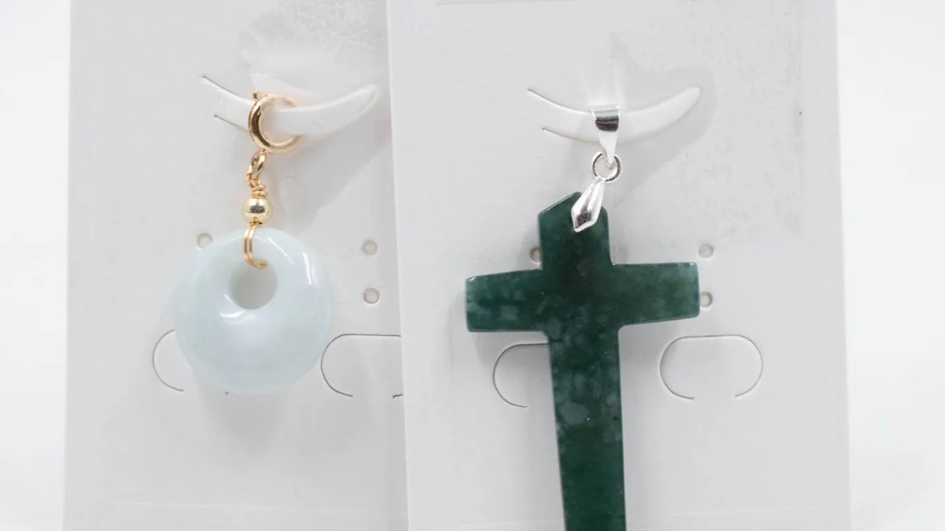 #187-NATURAL JADE JADEITE PENDANT 2PCS