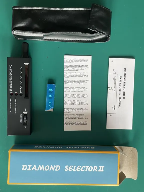 NEW PORTABLE DIAMOND & MOISSANITE TESTER