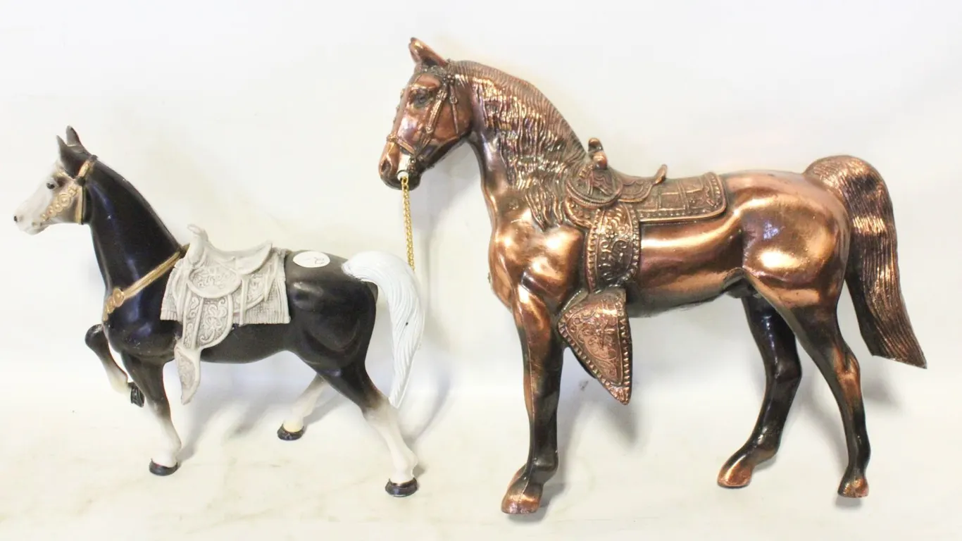 TWO DECOR HORSES