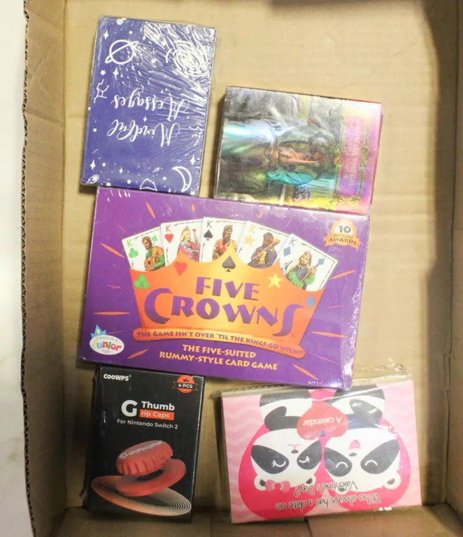 FLAT OF ASSORTED CARDS