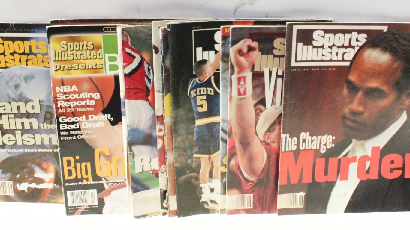 10 1990S SPORTS ILLUSTRATED MAGAZINES