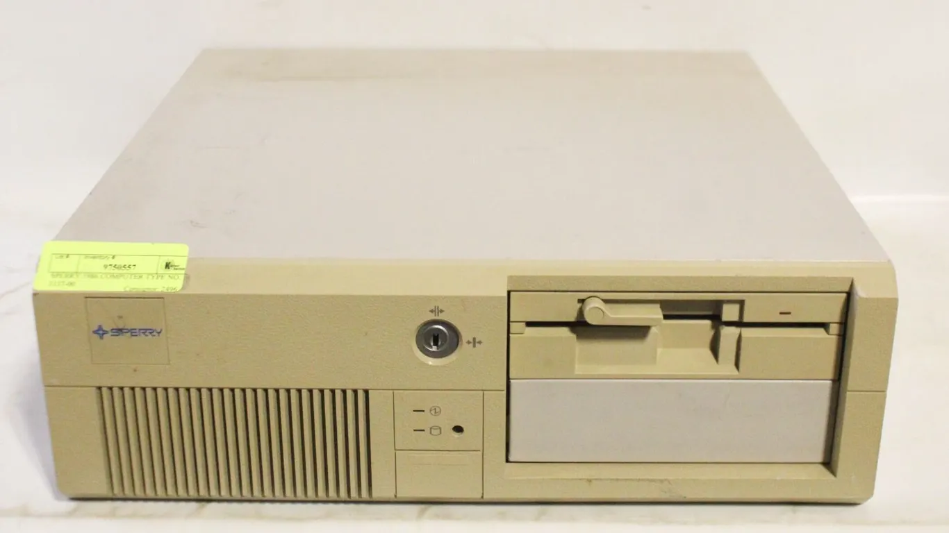 SPERRY 1986 COMPUTER TYPE NO. 3137-00