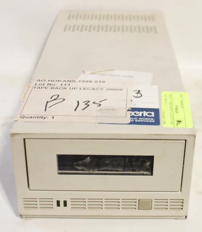 LEGACY 2000S MOD# LEGACY FHC TAPE DRIVE