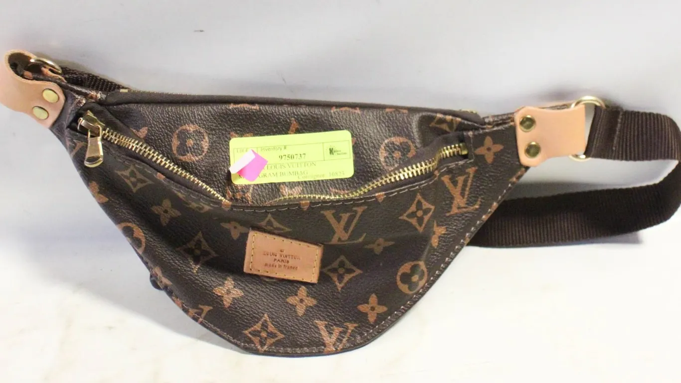 REPLICA LOUIS VUITTON MONOGRAM BUMBAG