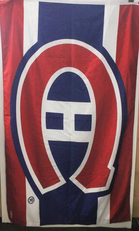 MONTREAL CANADIANS HOCKEY TEAM