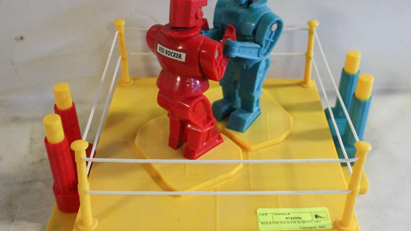 ROCK'EM SOCK'EM ROBOTS 2001