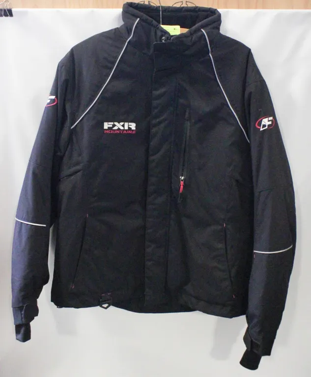 ESTATE FXR MOUNTIAN LADIES SZ 10 RIDING