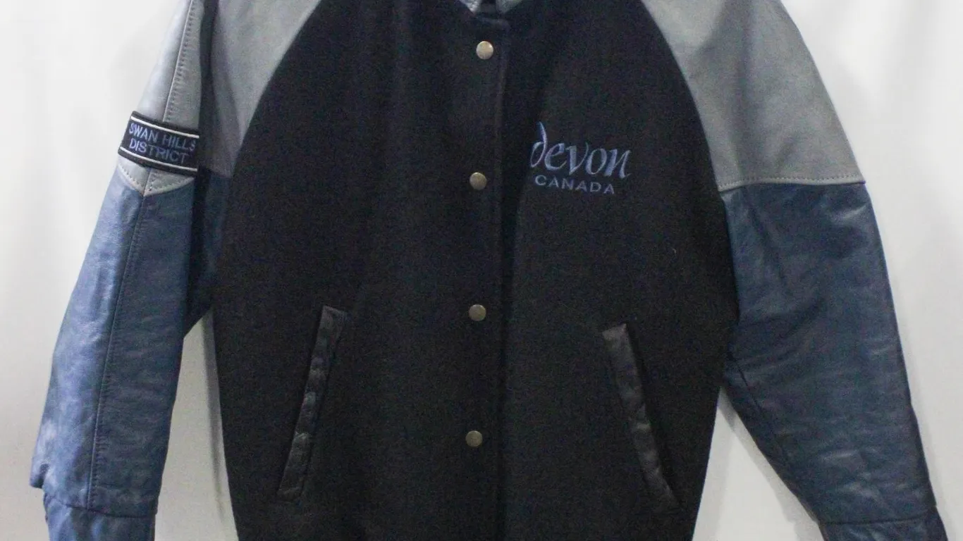 ESTATE VINTAGE BOMBER JACKET