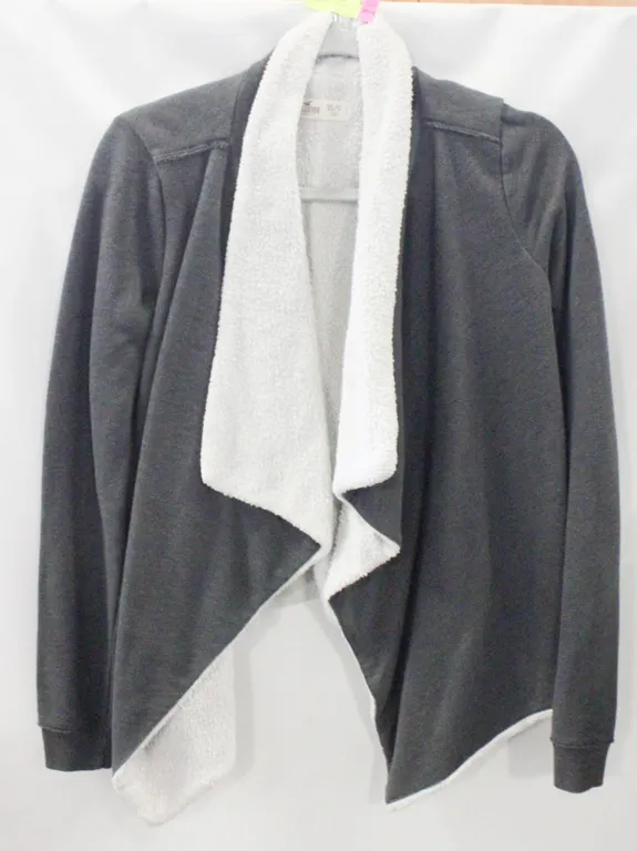 LADIES XS HOLLISTER SWEATER