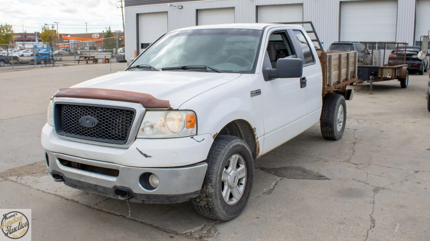 BAILIFF SEIZED: 2007 FORD F-150 XLT FLAT DECK
