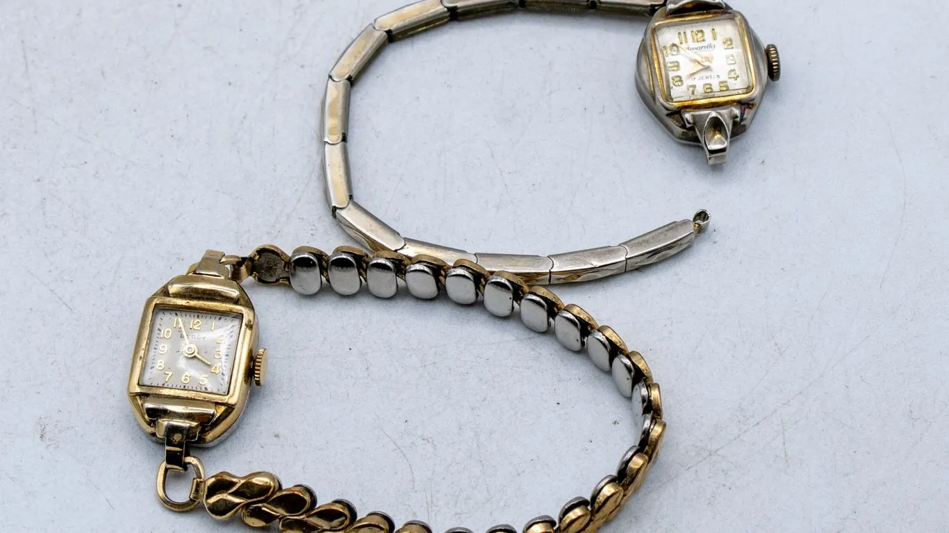 PAIR VINTAGE LADIES COCKTAIL WATCHES AS IS
