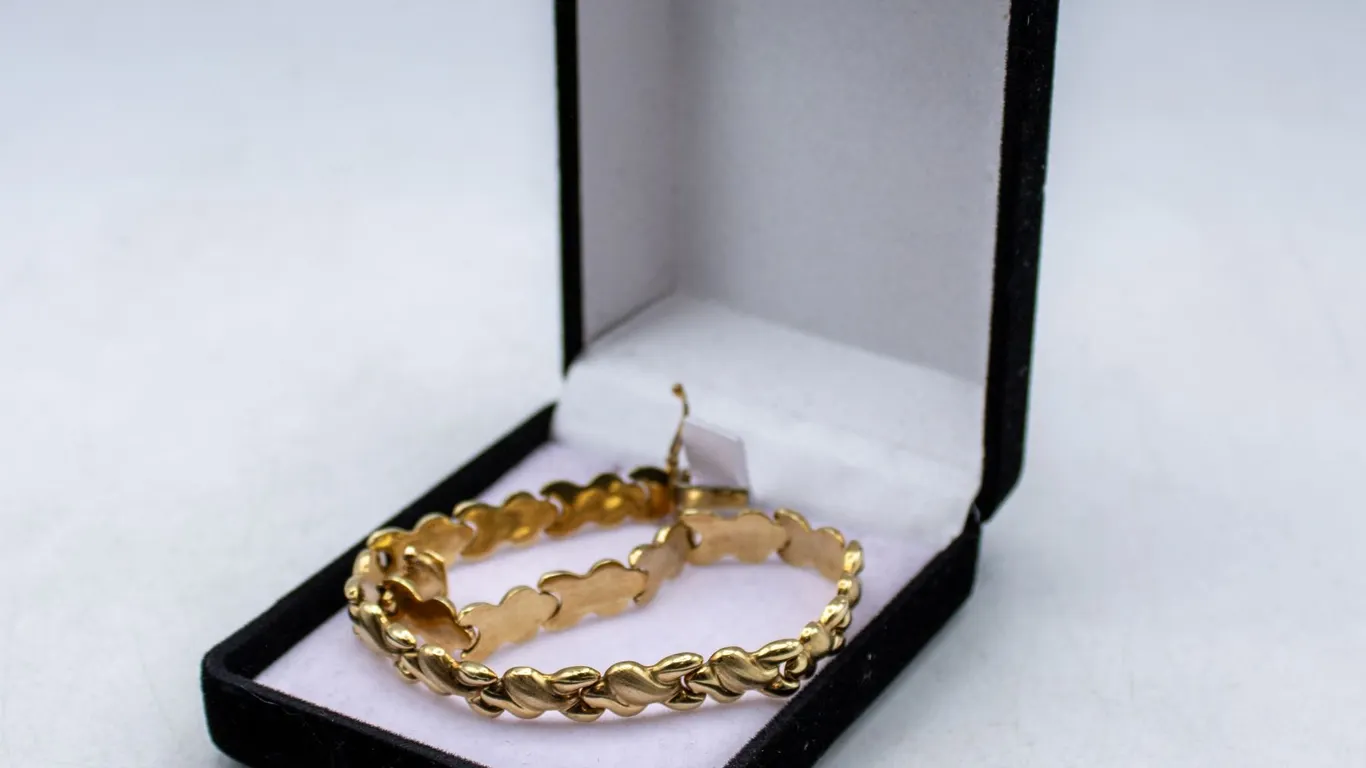 VINTAGE 14K FAVORI HIGH POLISH HALLOW BRACELET