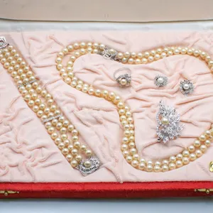 1950S ORQUIDEA PEARL SET WITH BOX