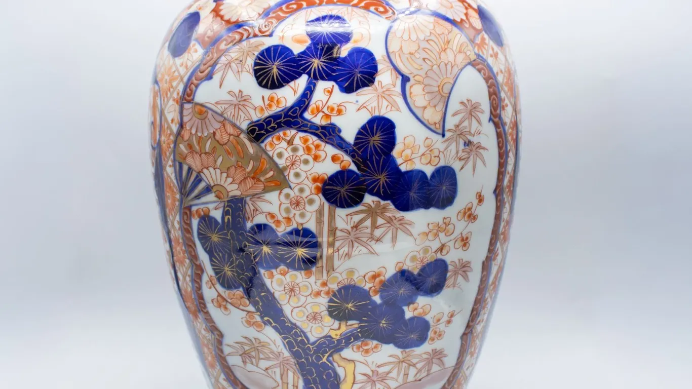 VINTAGE AOKI BROTHER CO IMARI STYLE VASE STAMPED