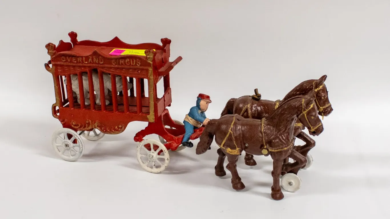ESTATE ANTIQUE OVERLAND CIRCUS HORSE