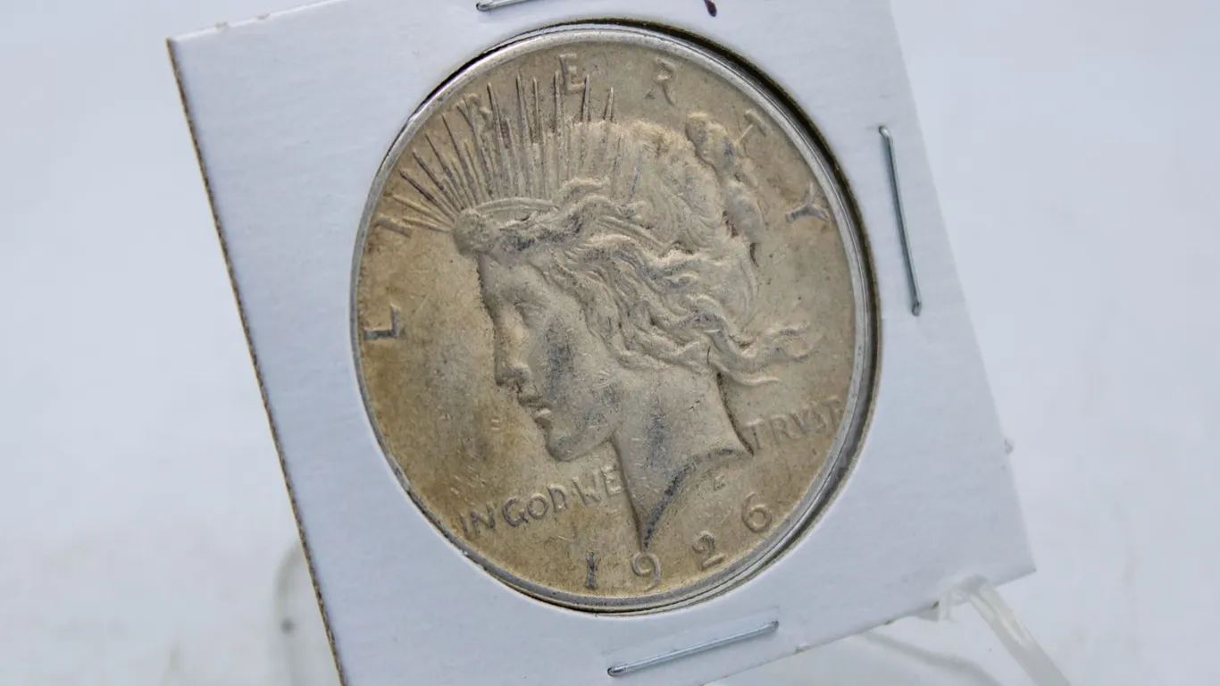 1926 US SILVER PEACE DOLLAR COIN