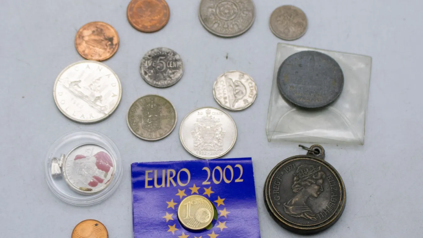 LOT ASSTD COLLECTOR COINS 1936 UP