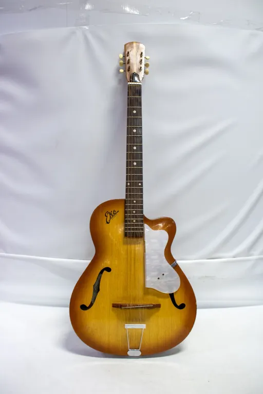 1950S ITALIAN EKO HOLLOW BODY GUITAR W CASE