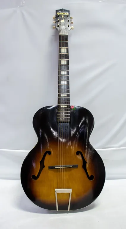 1950S HARMONY MASTER HOLLOW BODY GUITAR W CASE