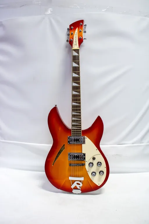 VINTAGE RICKENBACKER ELECTRIC GUITAR W CASE