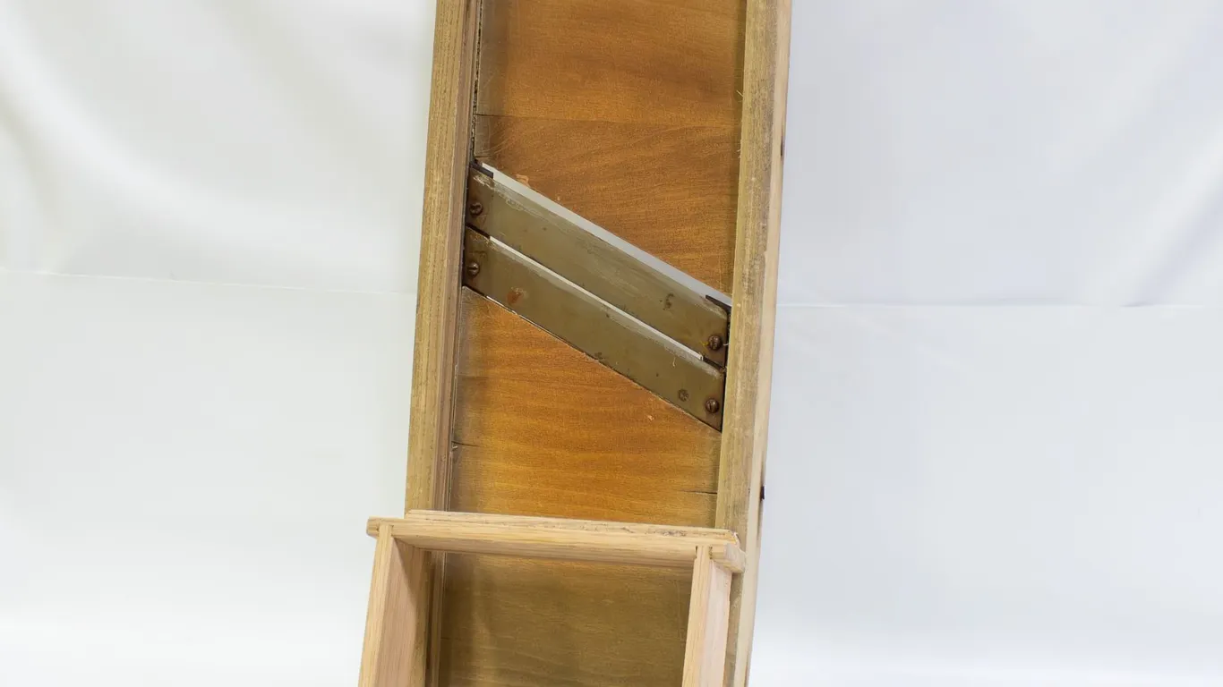 ANTIQUE CABBAGE CUTTER